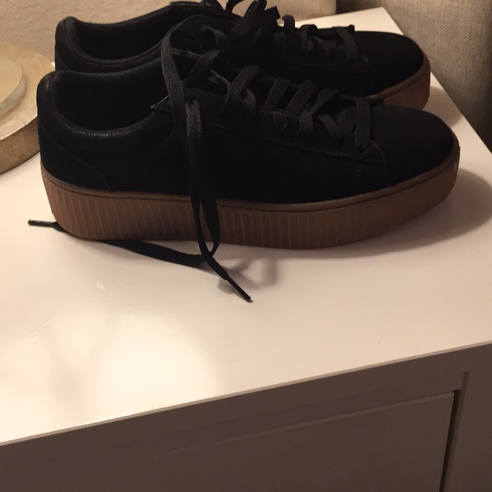 Shoes!! - Picture 5 of 5